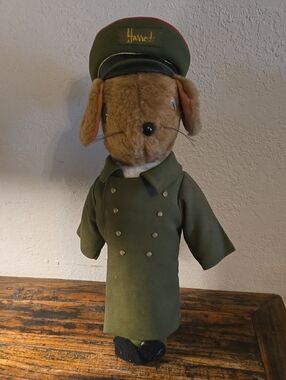 Harrods "Doorman Mouse"  collectible